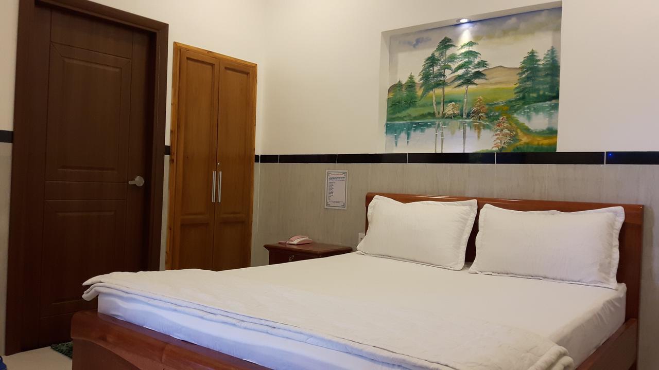 Motel Hoang Gia Long Khanh Экстерьер фото