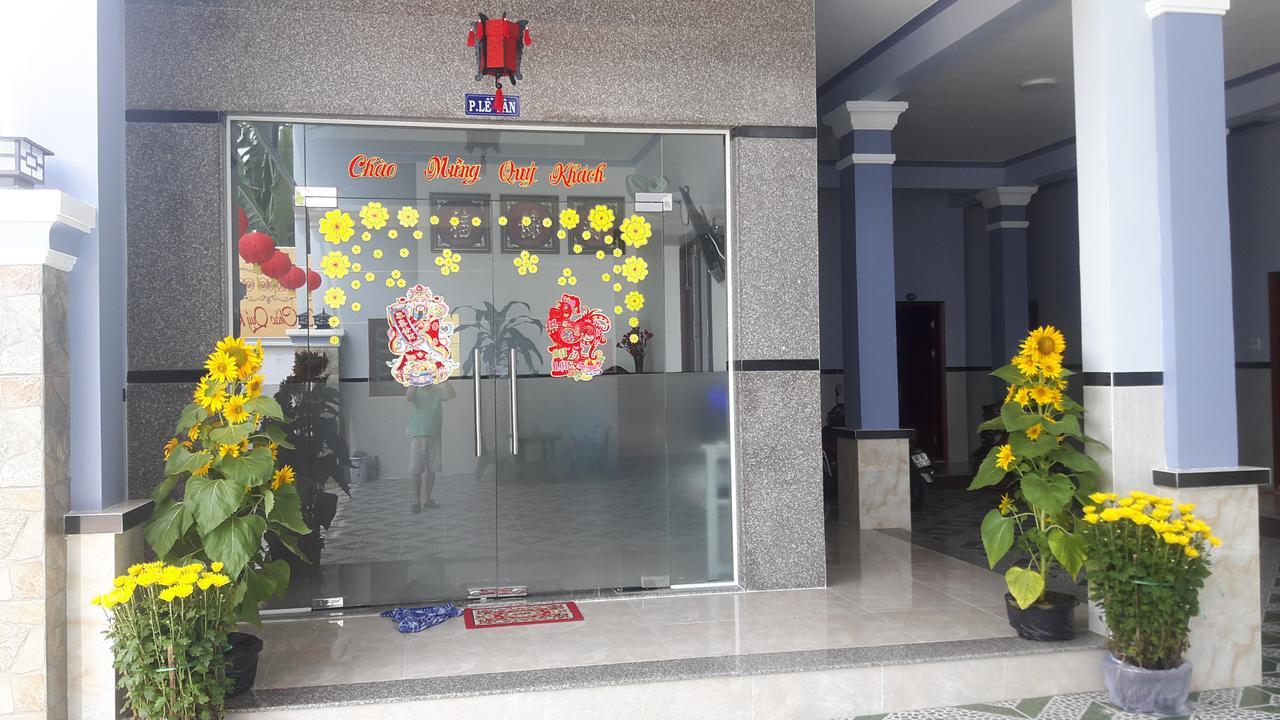 Motel Hoang Gia Long Khanh Экстерьер фото