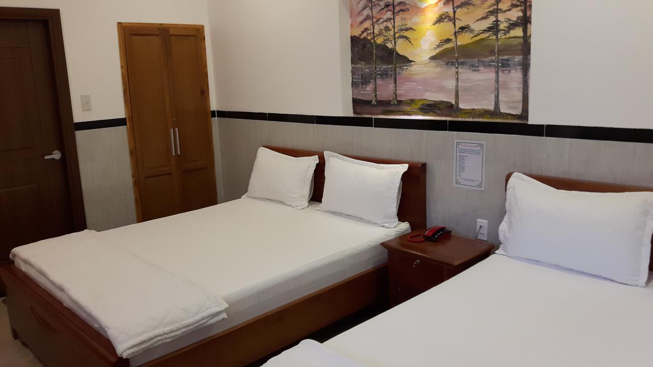 Motel Hoang Gia Long Khanh Экстерьер фото