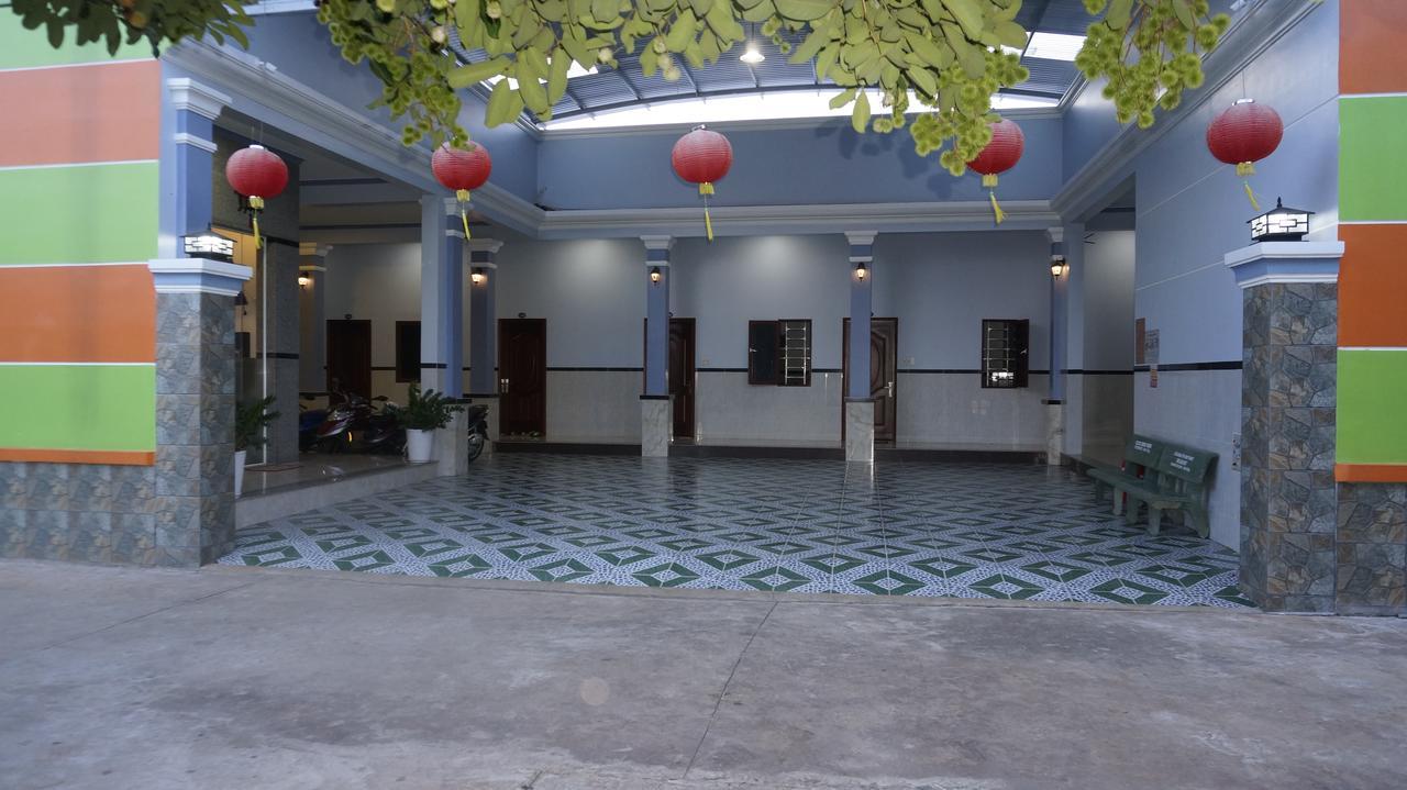 Motel Hoang Gia Long Khanh Экстерьер фото