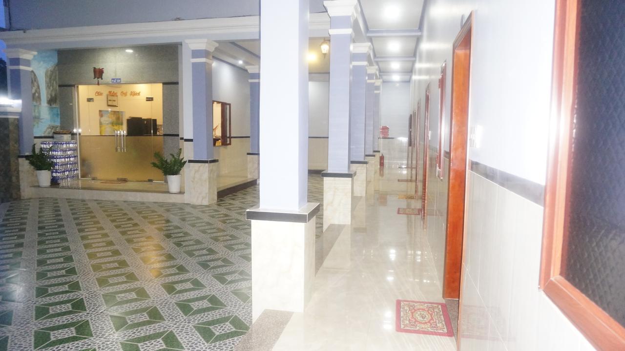 Motel Hoang Gia Long Khanh Экстерьер фото